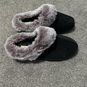 women’s slippers
